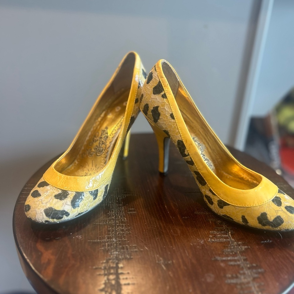 Naughty Monkey Yellow & Leopard Print Heels – Size 6.5 - Picture 7 of 7